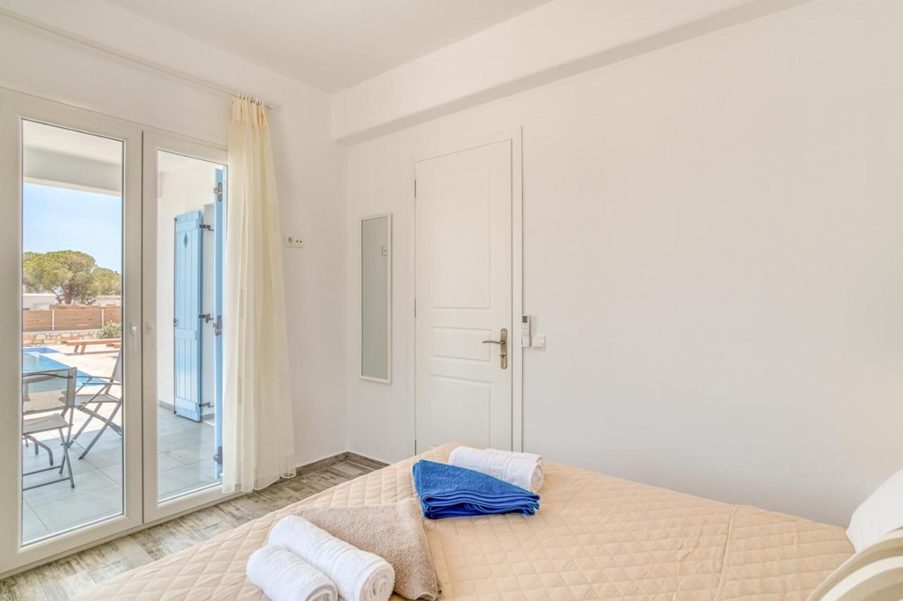 Ippocampos Seaside Serenity - Unwind At Paros Poolside Retreats Alikí 외부 사진